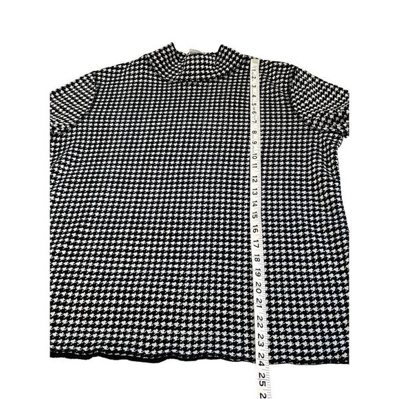 Chico’s herringbone patterned top - Picture 6 of 7